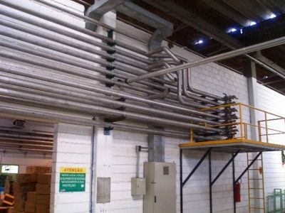 Instalação e montagem de tubulação industrial